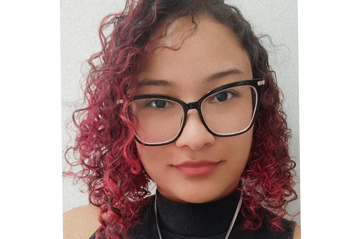 Clarissa Souza Lash e Depiladora Instabio Link in bio